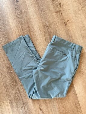 Greg Norman Collection Men's Golf Pants in Slate Blue-Green